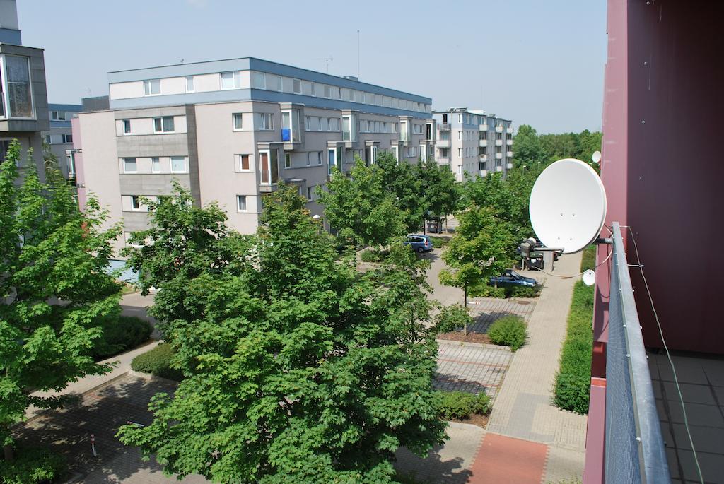 Апартаменты Chotesovska With Parking Place *